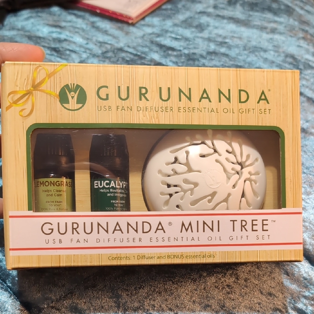 Mini Tree USB Fan Diffuser Gift Set - White